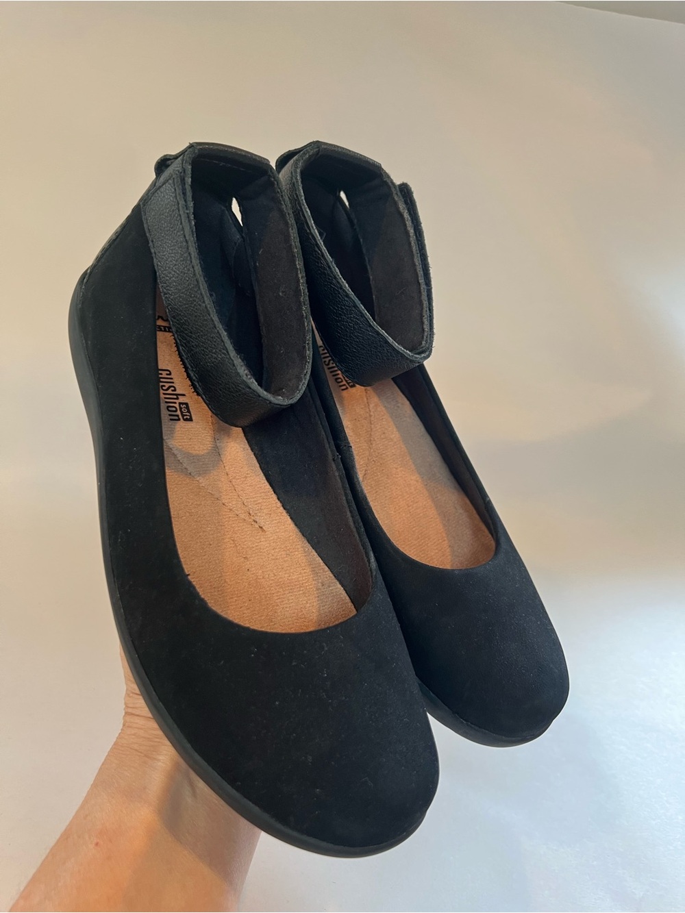Clarks Collection Black Ankle Strap Flats Shoes Womens Size 6 Comfort Office